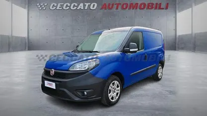 Usata Fiat Doblò 95 CV (69 kW) 2018 Blu Monovolume