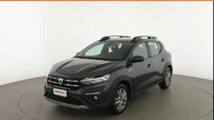 Usata Dacia Sandero Comfort 91 CV (66 kW) 2021 Grigio Utilitaria