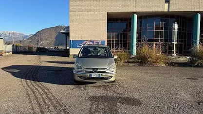 Usata Peugeot 807 170 CV (125 kW) 2008 Grigio Monovolume