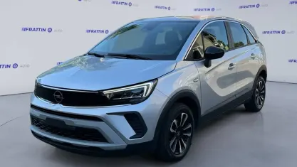 Usata Opel Crossland Elegance 110 CV (80 kW) 2023 Kristal silver [m0zr]  metall SUV