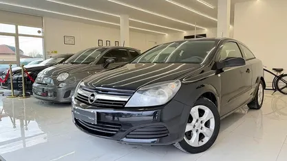 Usata Opel Astra GTC Enjoy 101 CV (74 kW) 2007 Berlina