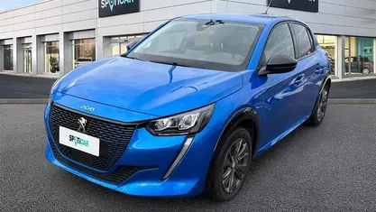 Usata Peugeot e-208 Allure 100 kW (136 CV) 2023 Utilitaria