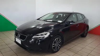 Usata 2019 Volvo V40 Business Edition Station wagon | 11.900 € (Buon prezzo)