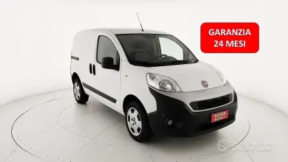 Usata Fiat Fiorino 77 CV (56 kW) 2020 Bianco pastello Monovolume