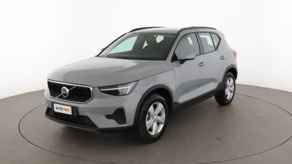Novo Volvo XC40 163 HP (119 kW) 2026 Cinzento SUV