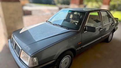 Usata Lancia Thema 120 CV (88 kW) 1986 Grigio Berlina