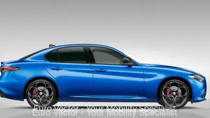 Nuova Alfa Romeo Giulia Sprint 160 CV (117 kW) 2025 Blu Berlina