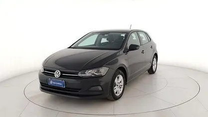 Usata VW Polo Comfortline 65 CV (47 kW) 2019 Grigio pastello Berlina