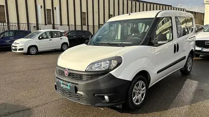 Usata Fiat Doblò Easy 95 CV (69 kW) 2021 Monovolume