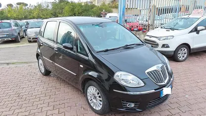Usata Lancia Musa 95 CV (69 kW) 2009 Monovolume