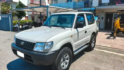 Usata Toyota Land Cruiser 125 CV (91 kW) 2000 Grigio SUV