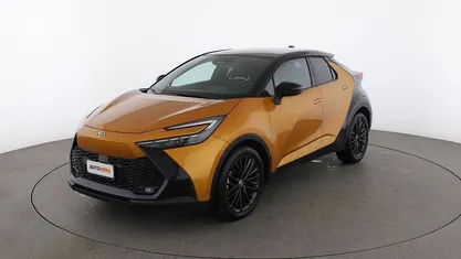 Usata Toyota C-HR Lounge 223 CV (164 kW) 2024 Oro SUV