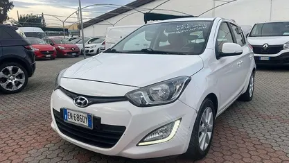 Usata Hyundai i20 Classic 90 CV (66 kW) 2012 Bianco Utilitaria