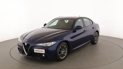 Usata Alfa Romeo Giulia Super 150 CV (110 kW) 2018 Blu Berlina