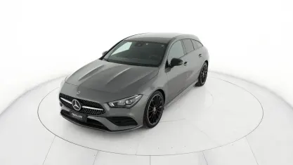 Usata Mercedes CLA200 Premium 150 CV (110 kW) 2023 Grigio montagna Coupé