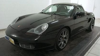 Begagnad Porsche Boxster 220 HK (161 kW) 2001 Svart Cab