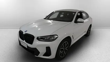 Alpinweiss iii pastello Usata 2023 BMW X4 M Sport SUV | 53.000 € (Buon prezzo)