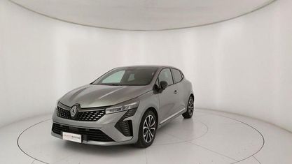 Usata Renault Clio V Techno 91 CV (66 kW) 2025 Grigio Utilitaria