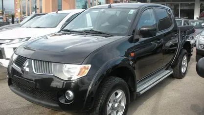 Usata Mitsubishi L200 136 CV (100 kW) 2012 Nero Pick-up