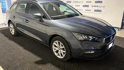 Usata Seat Leon Style 116 CV (85 kW) 2023 Grigio metallizzato Station wagon