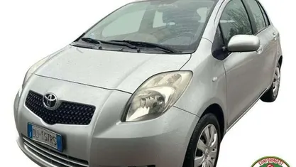 Usata Toyota Yaris 87 CV (63 kW) 2007 Grigio Utilitaria