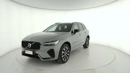 Grigio Usata 2025 Volvo XC60 Plus SUV | 46.900 € (Buon prezzo)