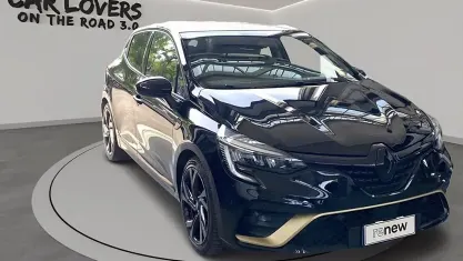 Usata Renault Clio Engineered 145 CV (106 kW) 2023 Nero Utilitaria