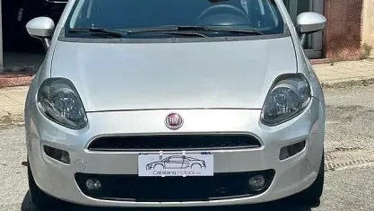 Usata Fiat Punto Lounge 95 CV (69 kW) 2016 Grigio Utilitaria