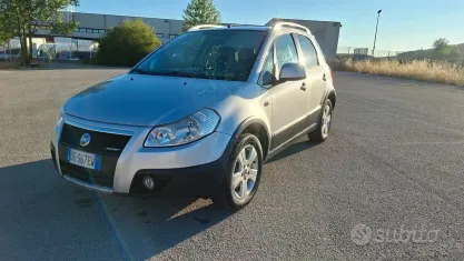 Usata Fiat Sedici Emotion 120 CV (88 kW) 2007 Grigio SUV