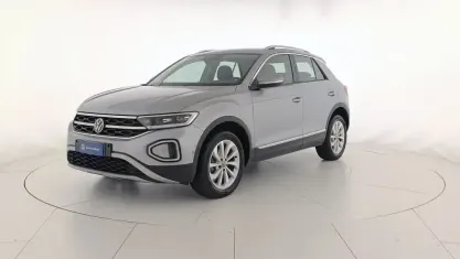 Usado VW T-Roc Style 150 CV (110 kW) 2022 Plateado SUV