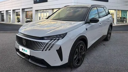 Bianco Usata 2024 Peugeot 5008 GTi SUV | 34.200 € (Buon prezzo)