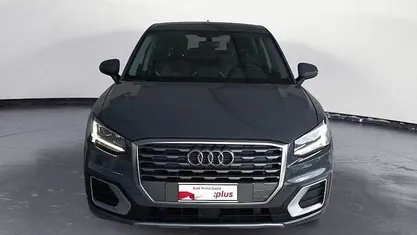 Usata Audi Q2 Admired 116 CV (85 kW) 2019 Grigio SUV