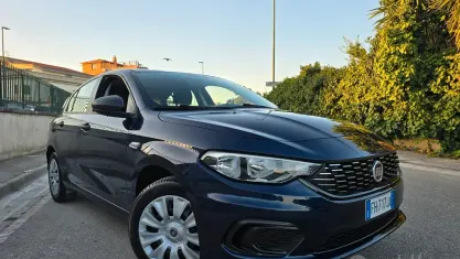 Usata Fiat Tipo 95 CV (69 kW) 2018 Bluazzurro Berlina