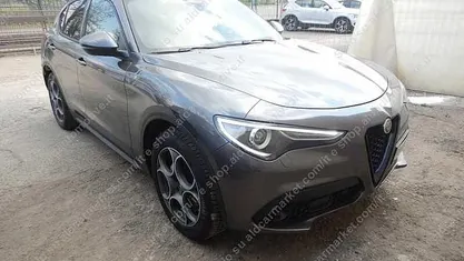 Usata Alfa Romeo Stelvio Sprint 190 CV (139 kW) 2022 Grigio SUV
