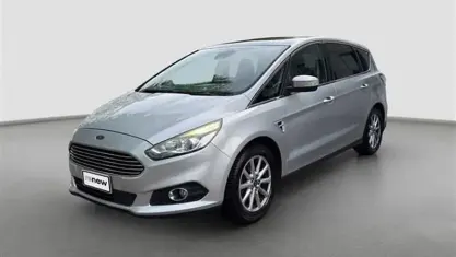 Usado Ford S-MAX Business Edition 150 CV (110 kW) 2016 Gris Monovolumen