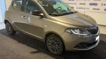 Usata Lancia Ypsilon Gold 70 CV (51 kW) 2023 Utilitaria