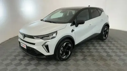 Usata Renault Captur Techno 158 CV (116 kW) 2024 Bianco SUV