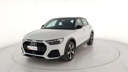 Bianco Usata 2022 Audi A1 Ambiente Due volumi | 23.500 € (Buon prezzo)