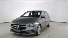 Vari colori Käytetty 2021 Mercedes B180 Tila-auto | 21.500 € (Hyvä tarjous)