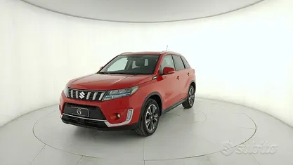 Rosso Usata 2023 Suzuki Vitara SUV | 22.900 € (Buon prezzo)
