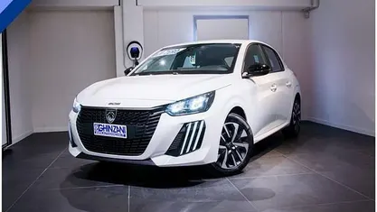 Usata 2025 Peugeot 208 Style Utilitaria | 17.300 € (Buon prezzo)