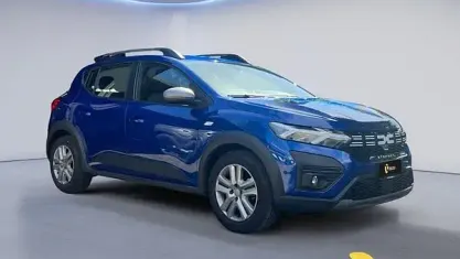 Usata Dacia Sandero Comfort 101 CV (74 kW) 2023 Blu Utilitaria