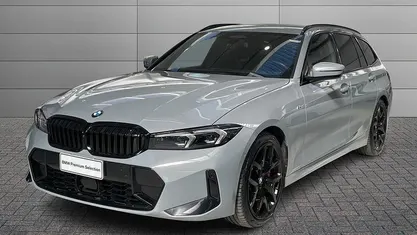 Usata BMW 320e M Sport 190 CV (139 kW) 2025 Grigio Station wagon