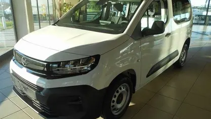 Usata 2025 Opel Combo Edition | 19.900 €