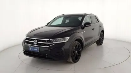 Usata VW T-Roc R-line 150 CV (110 kW) 2024 Nero metallizzato SUV