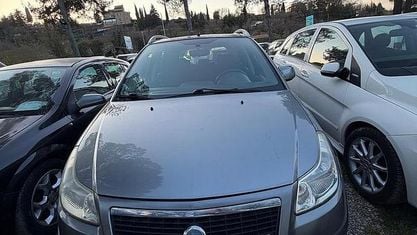 Usata Fiat Sedici Dynamic 120 CV (88 kW) 2010 Grigio SUV