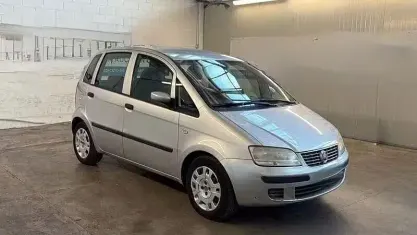 Usata Fiat Idea 80 CV (58 kW) 2009 Grigio Monovolume