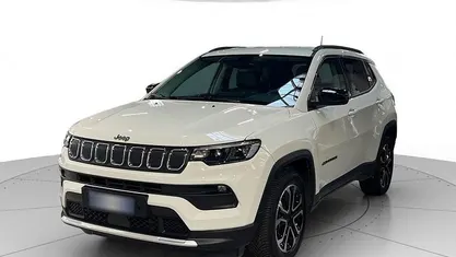 Usata Jeep Compass Limited 131 CV (96 kW) 2022 Alpine white SUV