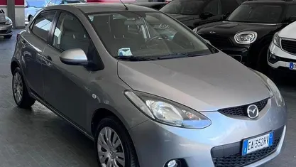 Usata Mazda 2 90th Anniversary 75 CV (55 kW) 2012 Berlina