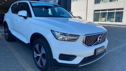 Usata Volvo XC40 Inscription 129 CV (94 kW) 2022 Bianco SUV